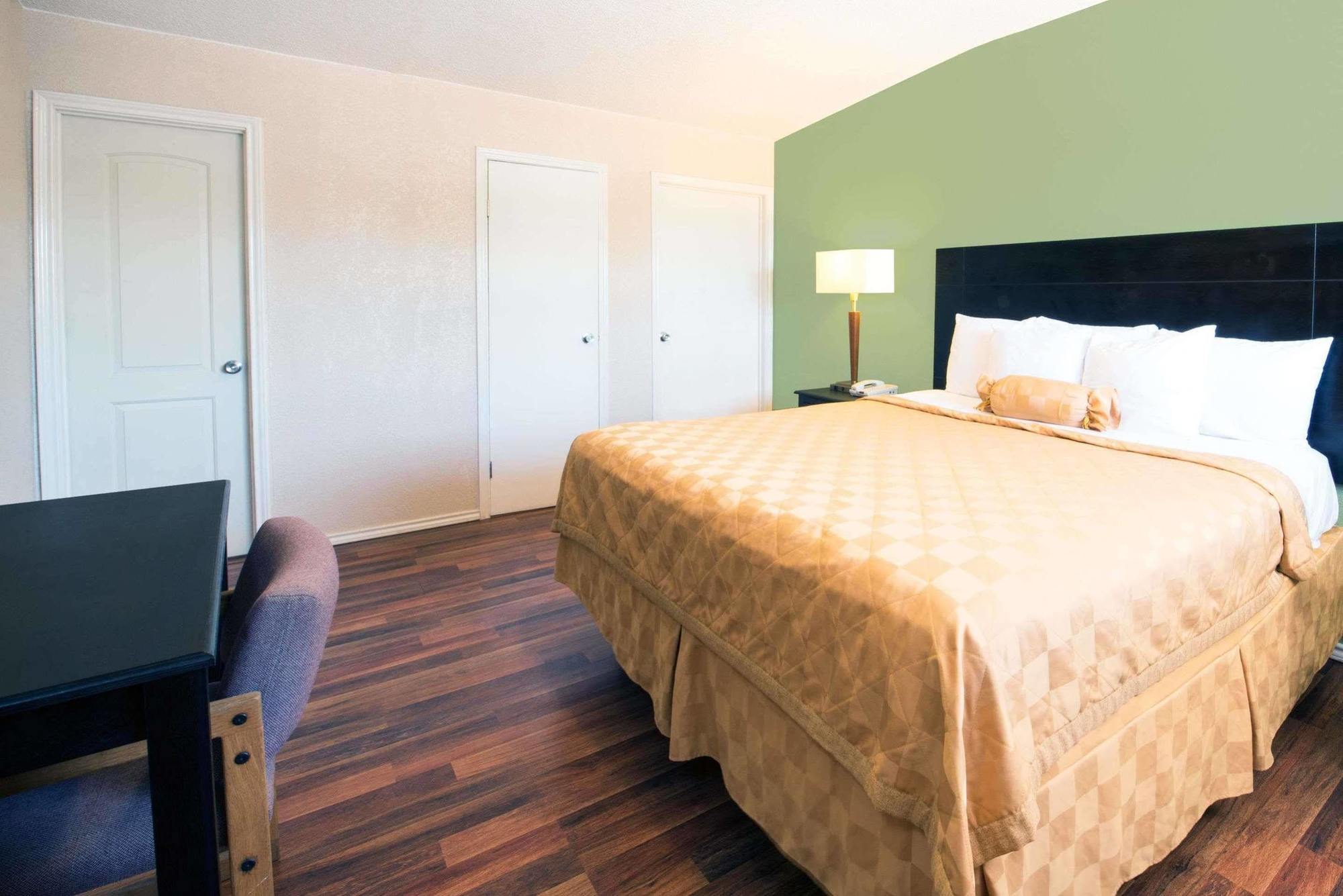 Executive Inn&Kitchenette Suites-Eagle Pass Exterior foto